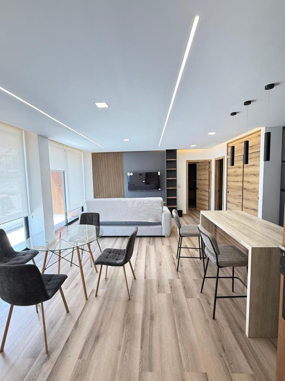 Suite Moderna A Estrenar En El Corazon De Cuenca Exterior photo